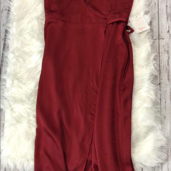 NWT SMYM Ruby Luxe Satin Noelle Wrap Dress - Picture 12 of 14